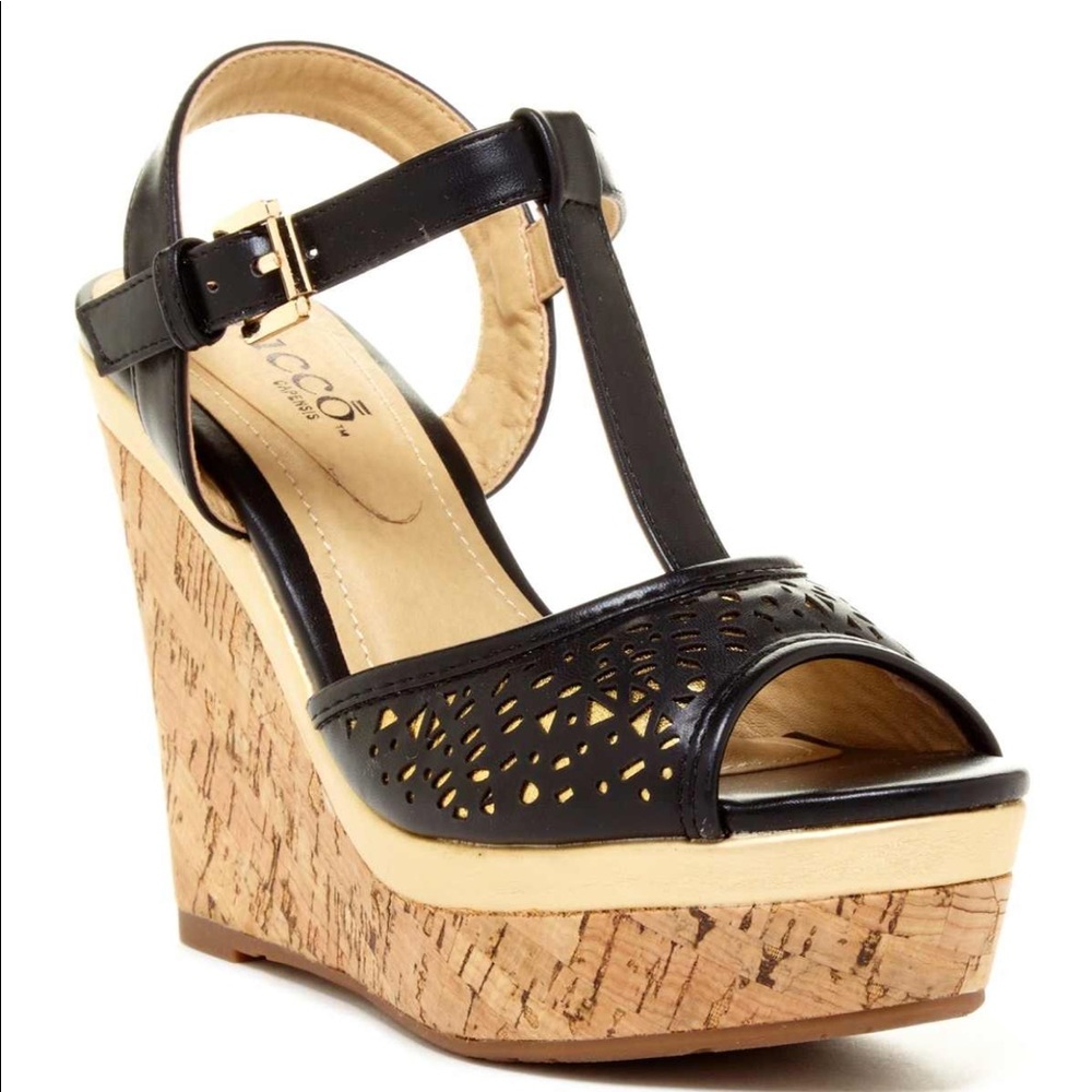 Bucco black wedges